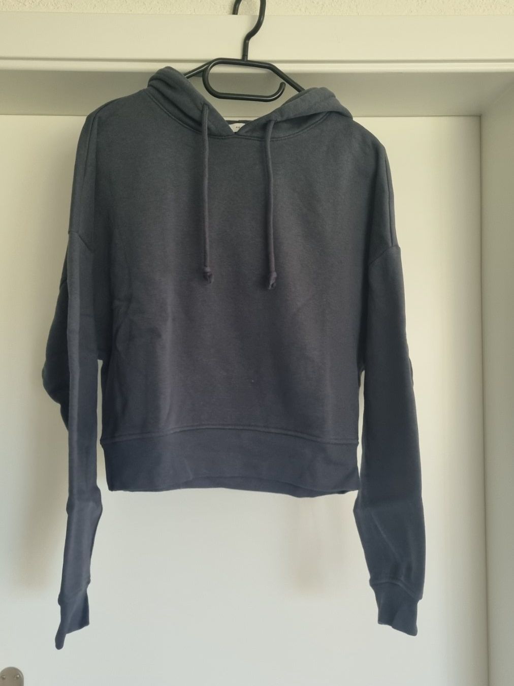 Maglioni & Felpe: Dunkelgrauer Hoodie, Grösse M – Usato da Würenlingen venduto da ilomei