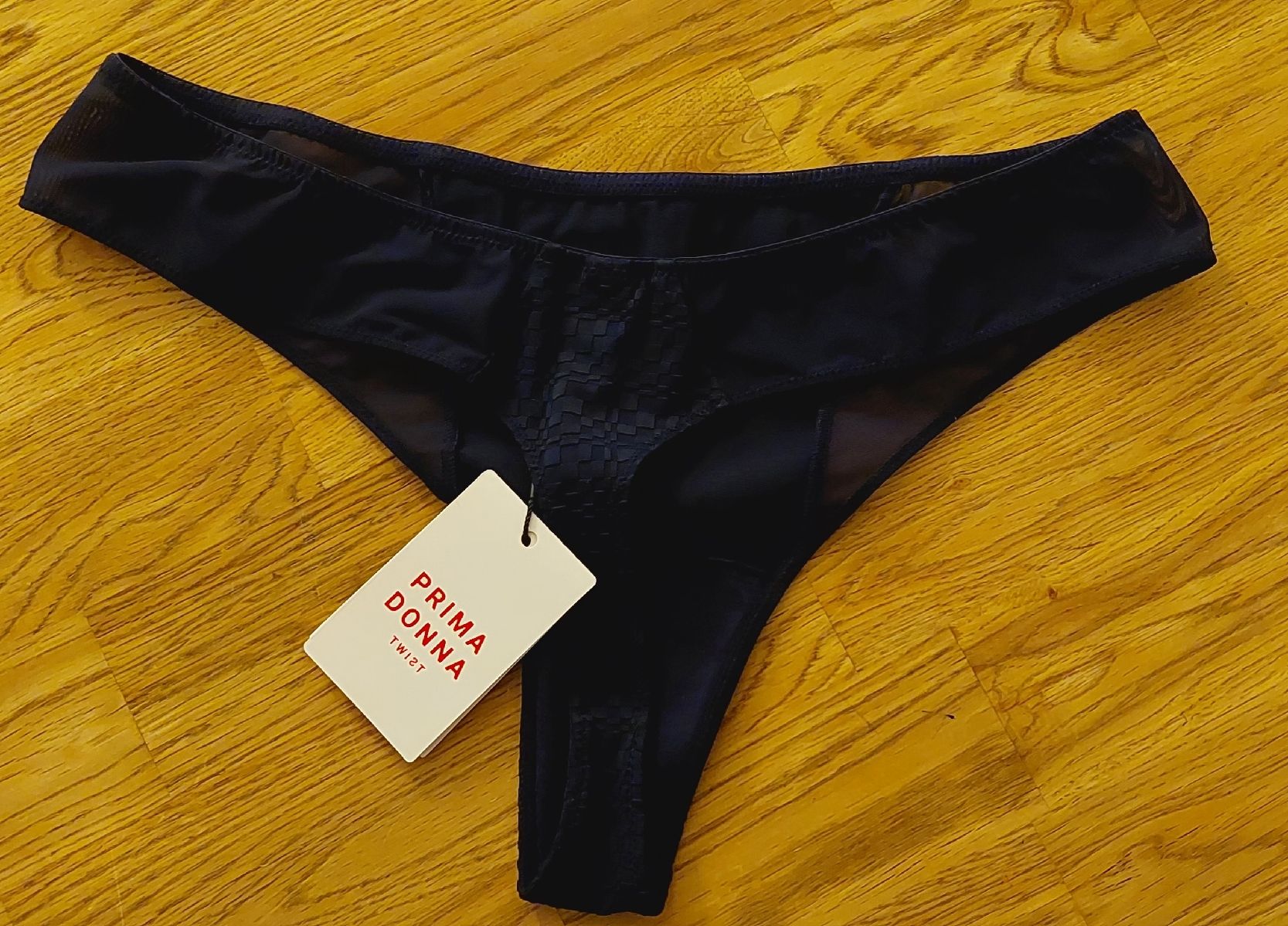Altra biancheria intima: Neu! PRIMA DONNA String Gr.42 Majestic Blue – Nuovo e nell'imballaggio originale da Zürich venduto da lehmi1 1
