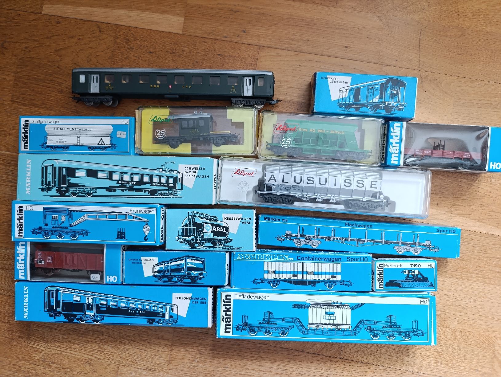 Märklin Modellini di ferrovie: Märklin Sammlung – Nuovo (secondo la descrizione) da Busswil BE venduto da Busswil 6