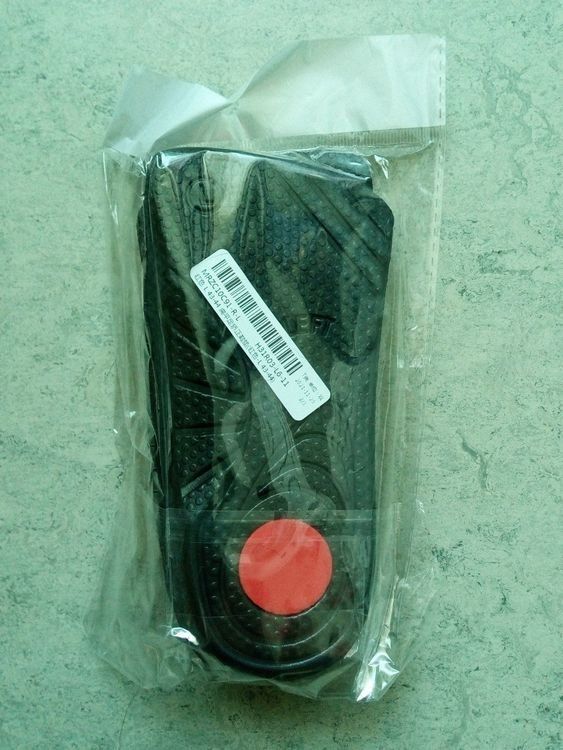 Medizinische Geräte: Einlegesohlen, Rot-Schwarz, neu – Neu und originalverpackt aus Igis von lebi 1
