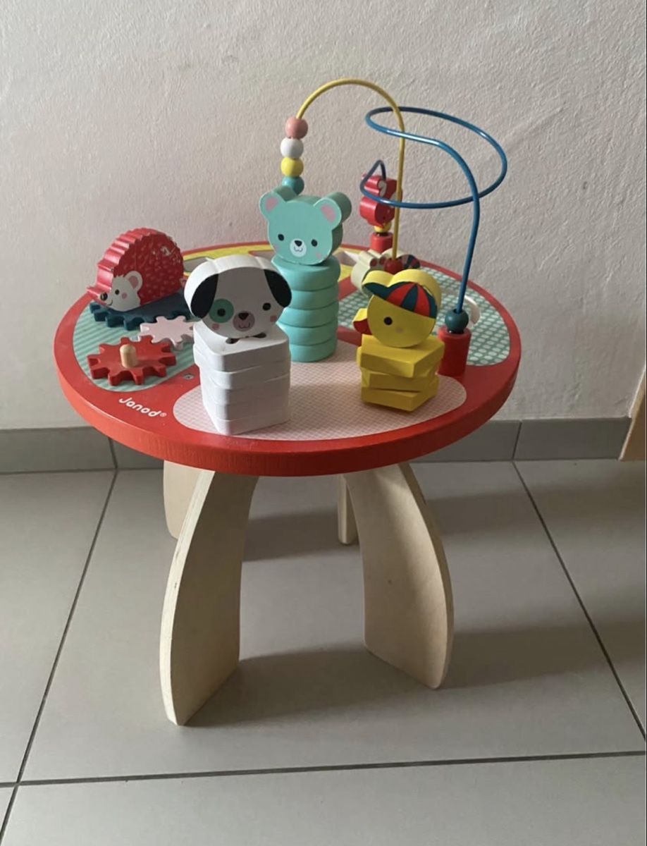 Janod Giochi: Table d’activité Janod – Usato da Estavannens venduto da charriere23