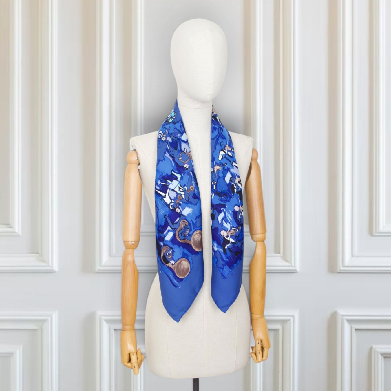 Hermès Foulards, Tücher & Schals: Hermès Carré "Concerto" blau – Gebraucht aus Binningen von Designerlabels 2