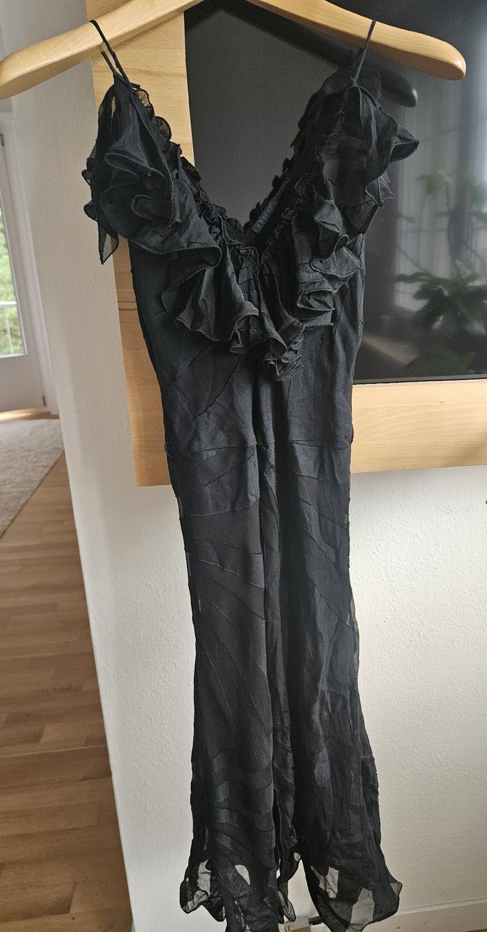 Kleider: Gharani Strok London Designerkleid – Gebraucht aus Zollikon von Oksana206 3