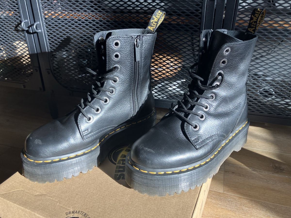 Dr. Martens Chaussures hommes: Dr. Martens Jadon III, 38 – Neuf (Voir description) à Thun par Naestia 1