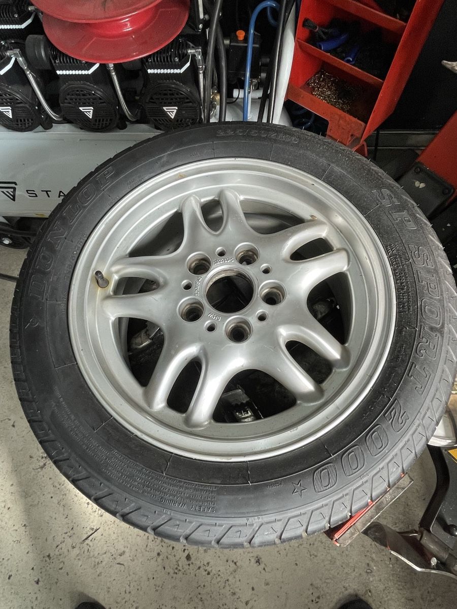 Pneumatici & Ruote complete: BMW E36 Ersatzrad – Usato da Steinach venduto da dd.grg