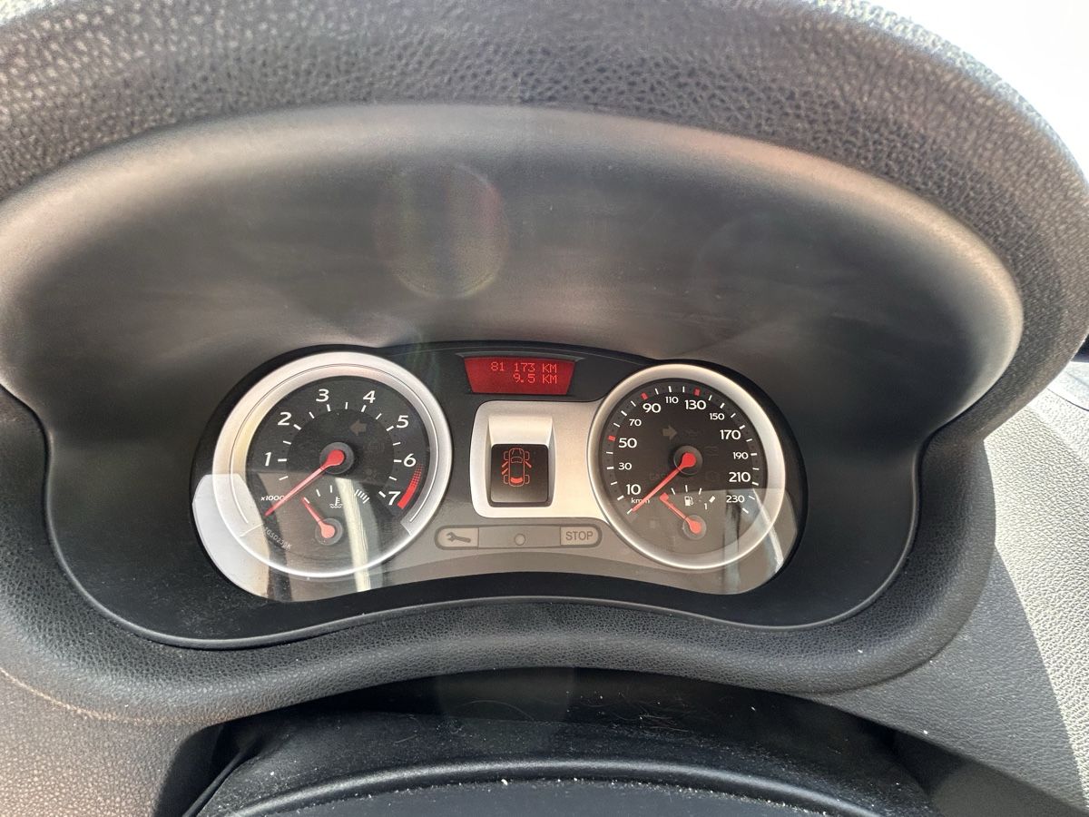 Renault Autos: Renault Clio 1.6 16V – D'occasion à St. Antoni par sch_vzy2 7