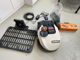 Worx Landroid WR106SI, mit Ladeproblem, viel Zubehör