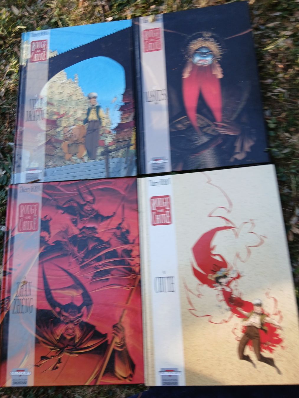 Fumetti: ROUGE DE CHINE TTBE EO HISTOIRE COMPLETE  TOME 1 A 4 – Usato da Puidoux venduto da Efango