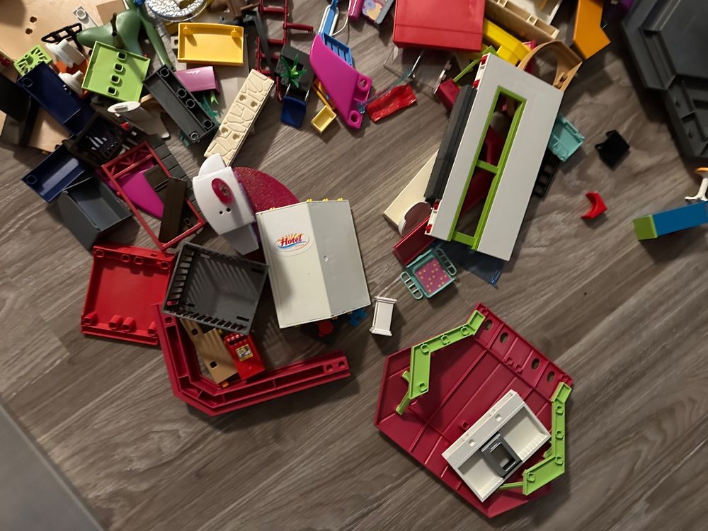 Playmobil Jouets: Playmobil Kiste diverse Teile für Sammler – D'occasion à Bettlach par Kkalena 2