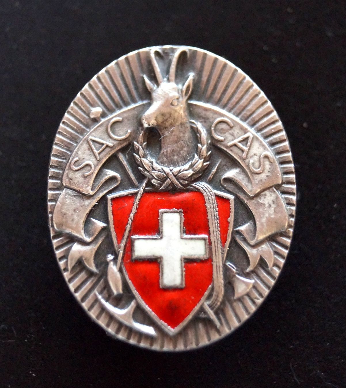 Placchette & Badge: SAC-Abzeichen – Usato da Lenk im Simmental venduto da Ruedauph