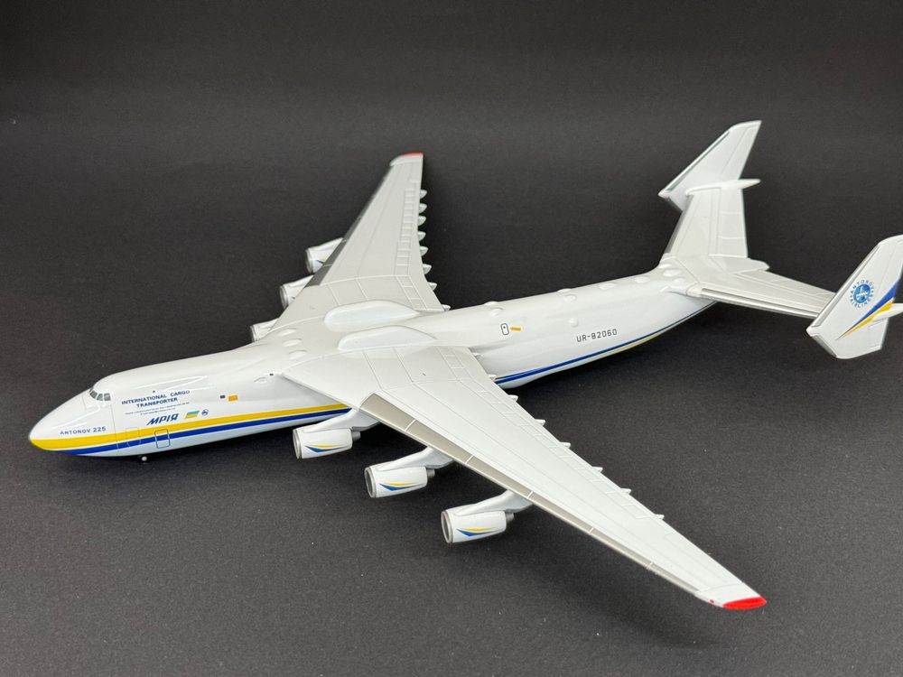 Antonov An-225 Mriya - Herpa 1/400 | Cuotas sin interés