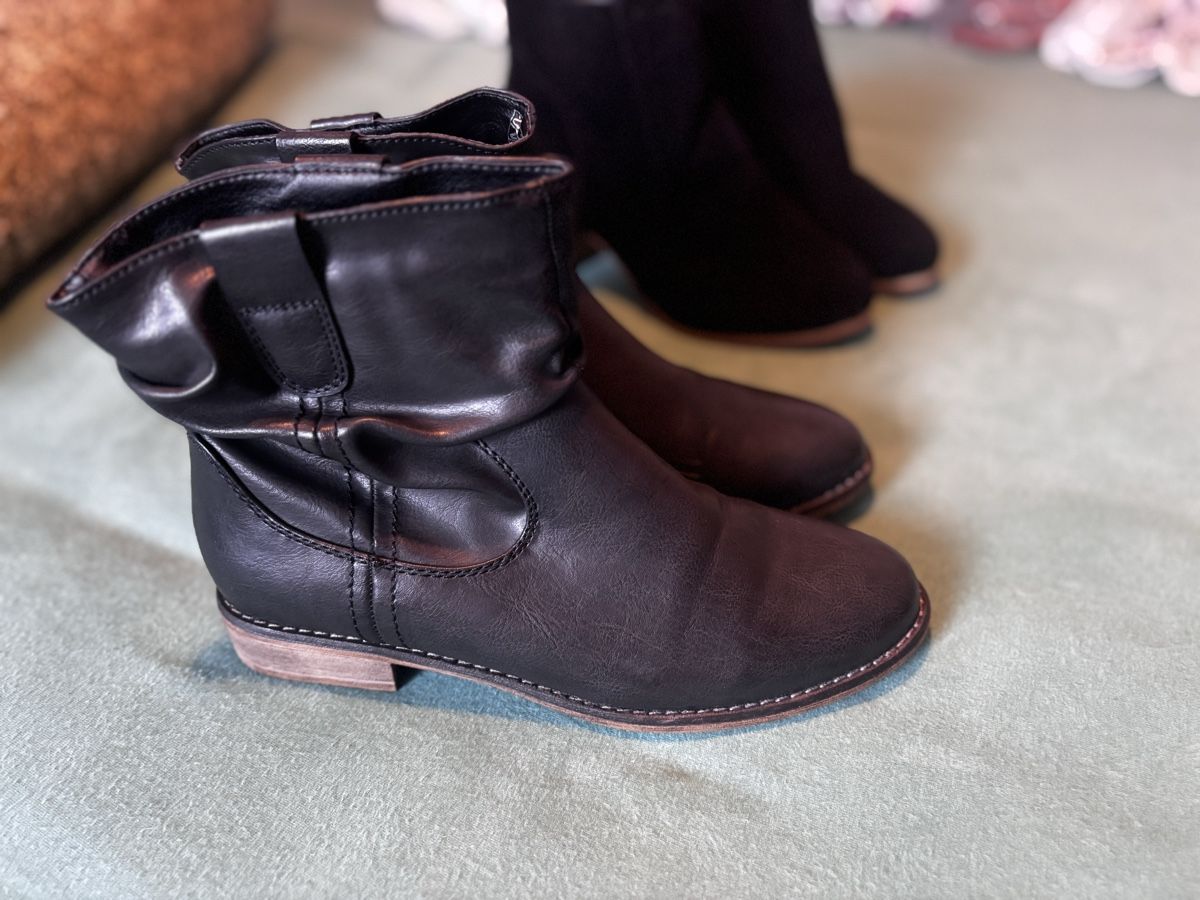 Scarpe da donna: Schwarze Stiefeletten, Grösse 38 – Nuovo (secondo la descrizione) da Steffisburg venduto da TelmaG 3