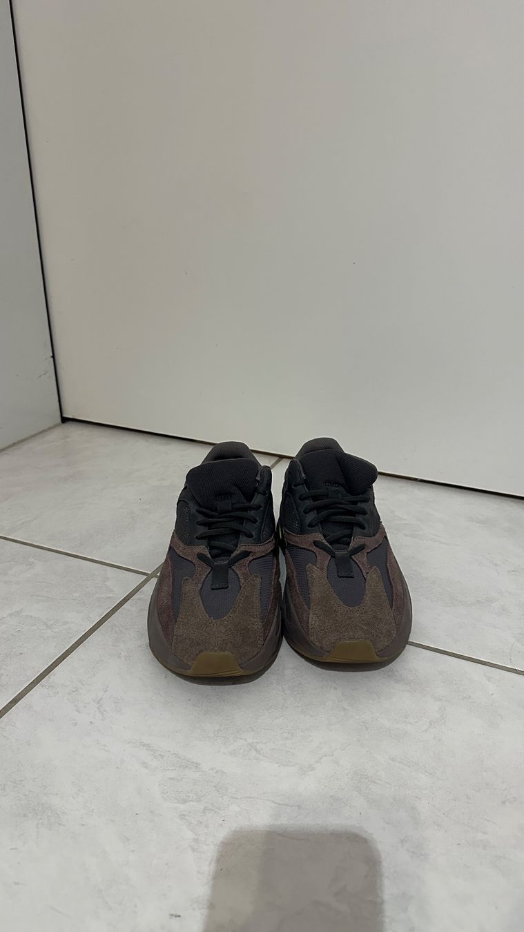 Herrenschuhe: Graue Yeezy – Gebraucht aus Chur von sivik 3