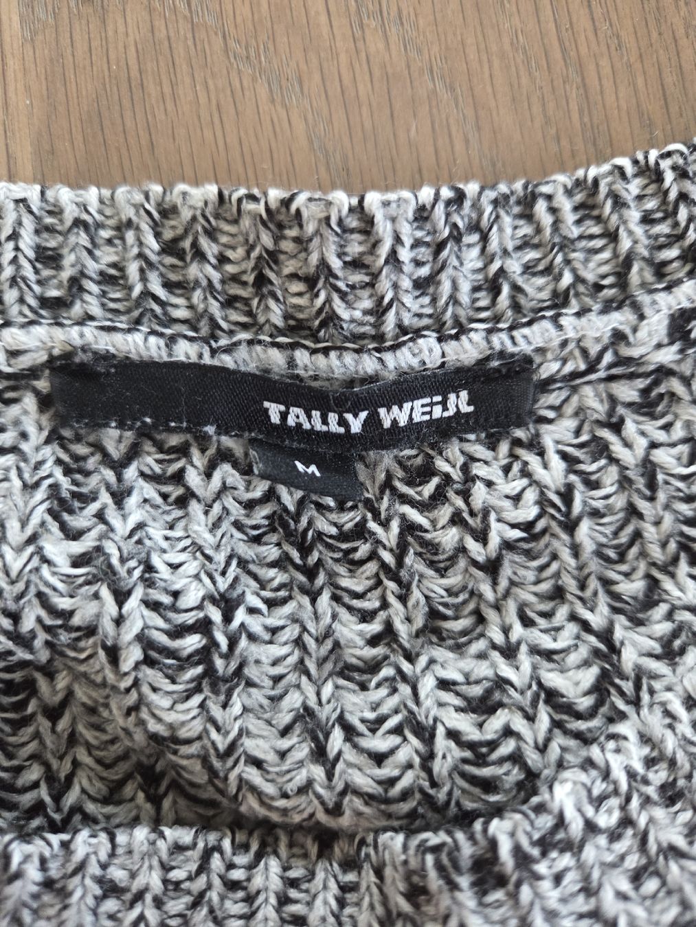 Pulls et sweat-shirts: Strickpullover Grösse M – D'occasion à Rüschlikon par Xyzszh 1