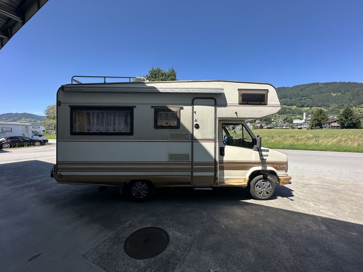 Fiat Veicoli da campeggio: Fiat Ducato 290/14 Camper – Usato da Rebstein venduto da Svnb03 1
