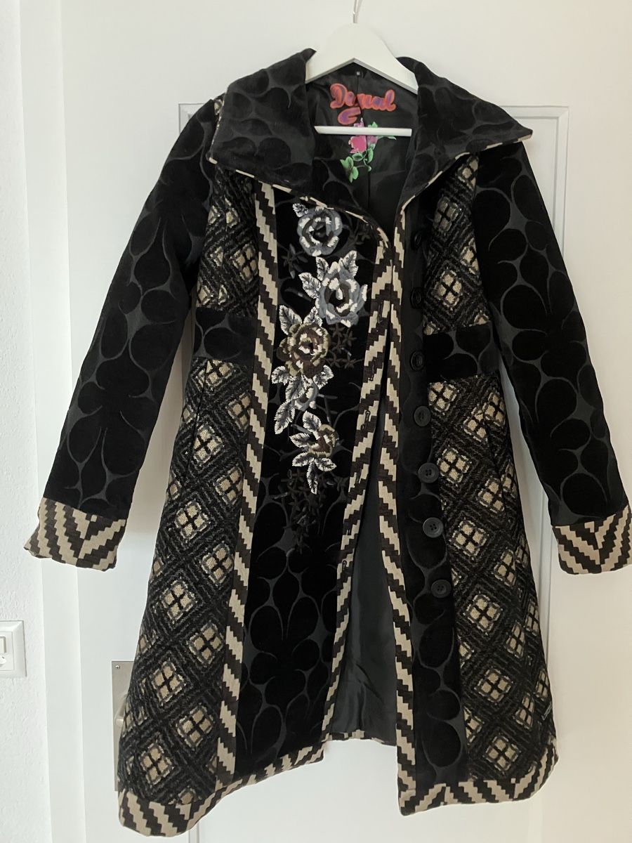 Desigual Cappotti: Edler Mantel Desigual – Usato da Burgdorf venduto da blume016