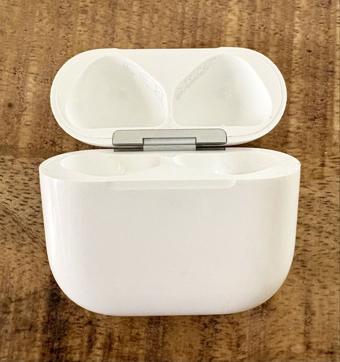 Apple Chargeur: Air pod 4 case  – D'occasion à Corserey par ter_dhy6 1