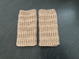 Handgestrickte Pulswärmer Amedisli Beige