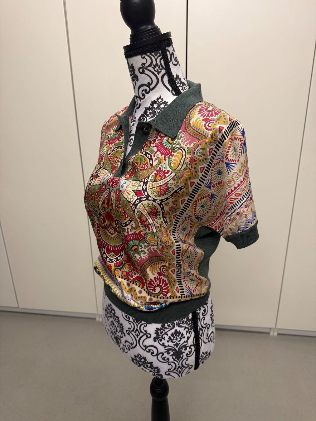 Etro Magliette Polo: ETRO Poloshirt – Usato da Urdorf venduto da Magdella 2