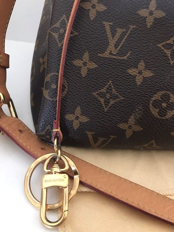 Louis Vuitton Artsy MM & Schulterriemen