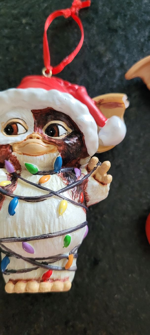 Tutte le decorazioni: 2 Gremlins Weihnachtsbaumschmuck Figuren  – Usato da Metzerlen venduto da Manta81 2