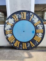 Grosse Uhr, Kirchturm, grosses Zifferblatt, Turmuhrzifferbla