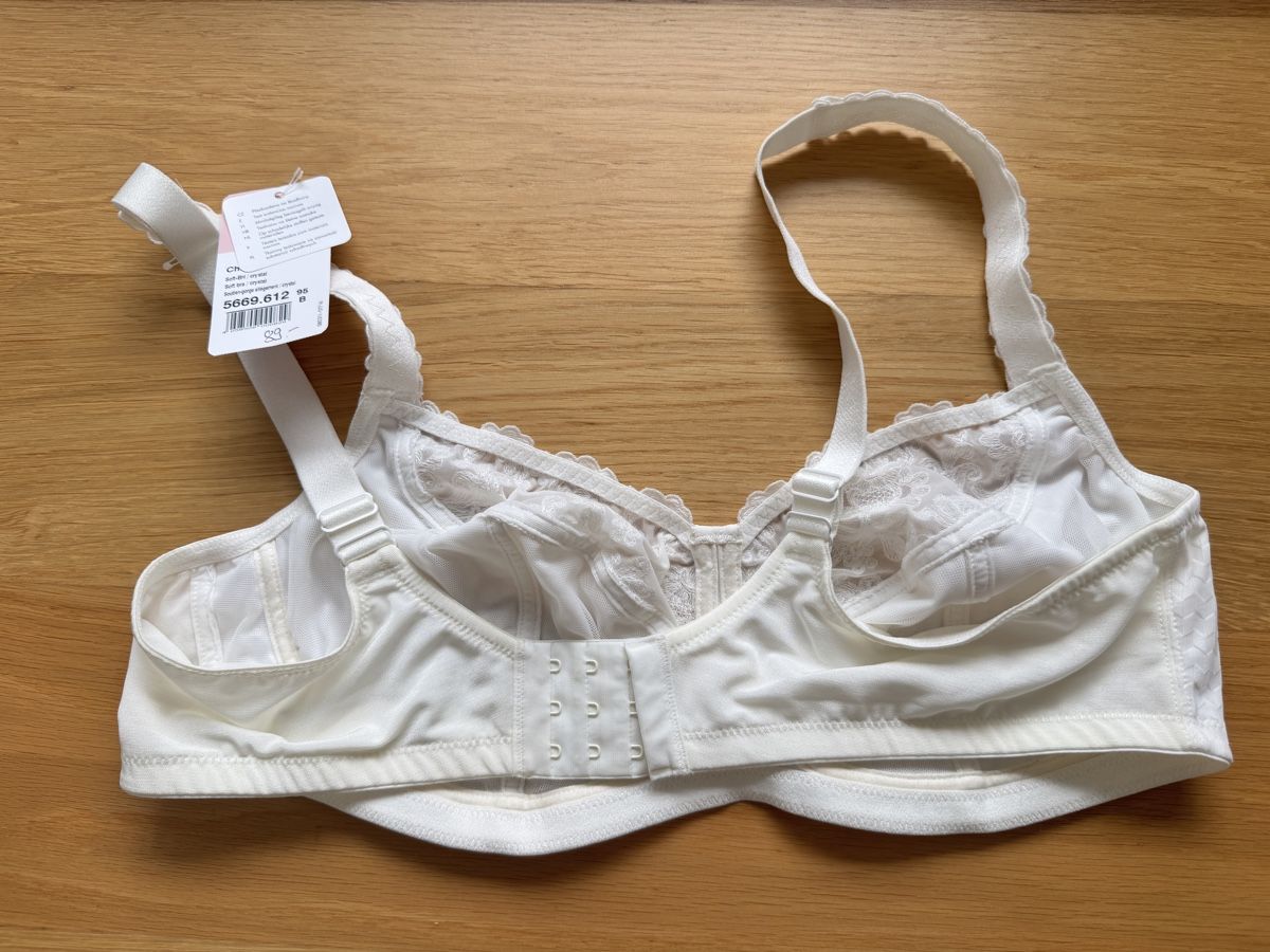 Sonstige Unterwäsche: Rosa Faia Charlize BH Gr. 95B offwhite Neu – Neu (gemäss Beschreibung) aus Birrwil von Annaluna 1