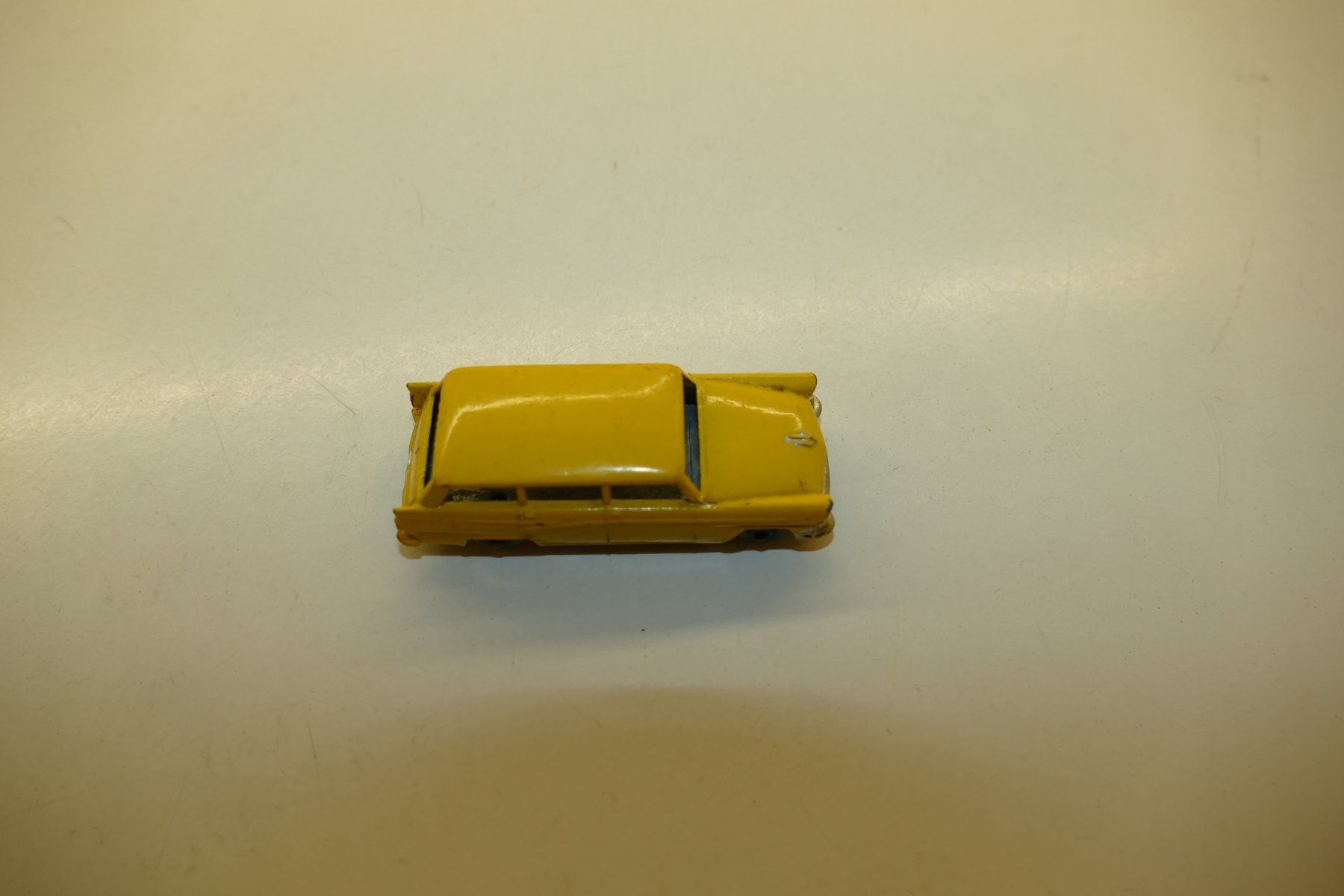 Lesney Modellini d'auto: Lesney/Matchbox: American Ford Station Wagon – Usato da Niederhasli venduto da rail-duerst 4