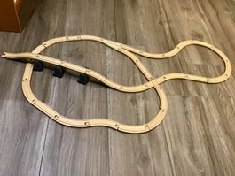 BRIO Holzeisenbahn Schienenset mit Brücke gebraucht