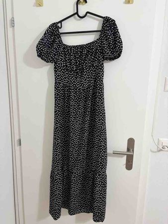 Robe d'été SHEIN noire, taille M, état comme neuf