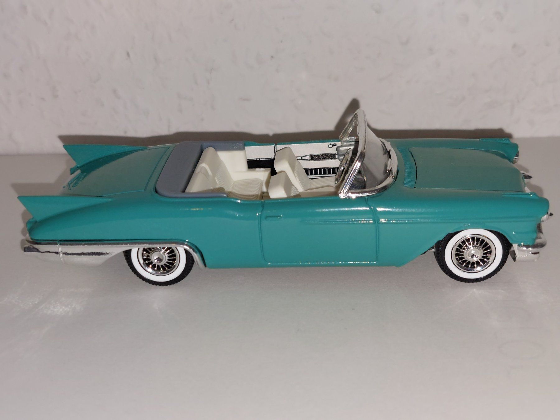 Solido Modellini d'auto: Cadillac Eldorado Biarritz 1957 1:43 Solido – Usato da Diegten venduto da isetta590 2