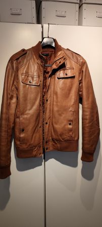 Coole Lederjacke in M