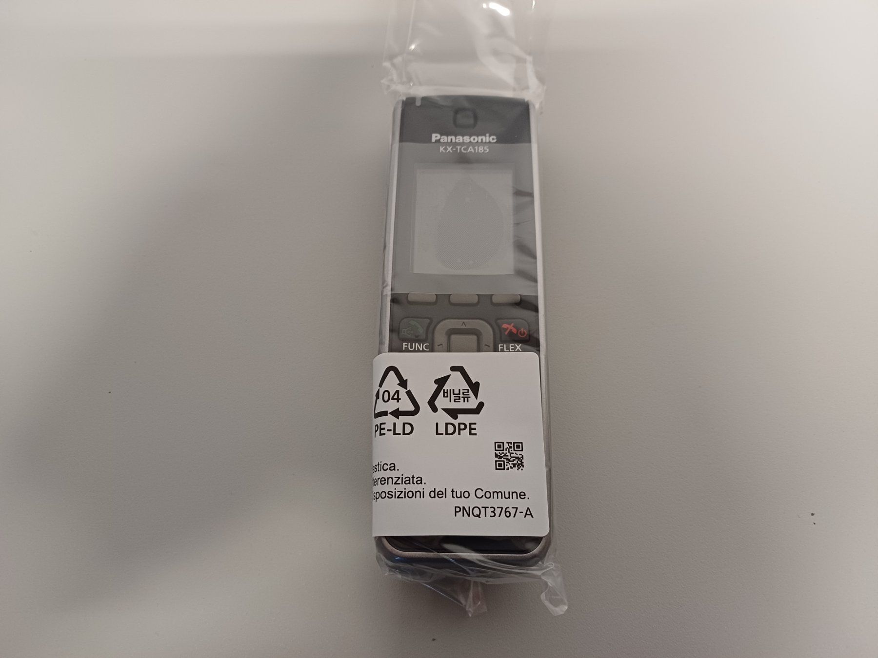 Panasonic Telefoni: 3 Stk. Panasonic KX-TCA185CE – Nuovo e nell'imballaggio originale da Richenthal venduto da wer_7mvw