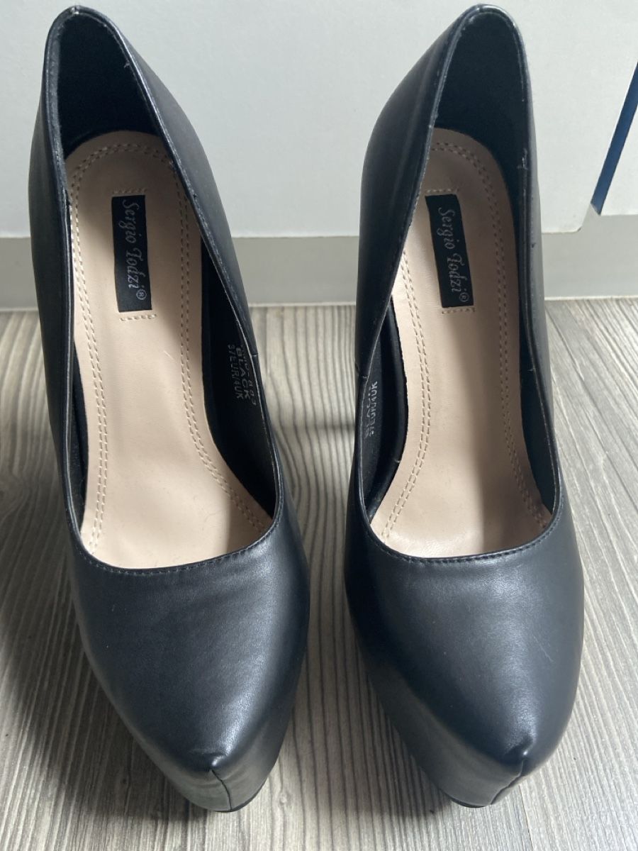 Scarpe da donna: Schwarze High Heels Sergio Todzi, Gr. 37 – Usato da Sirnach venduto da SpeedyGT 2