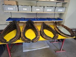 4 Pferde Kummet Set antik Leder Holz einer mit Spiegel