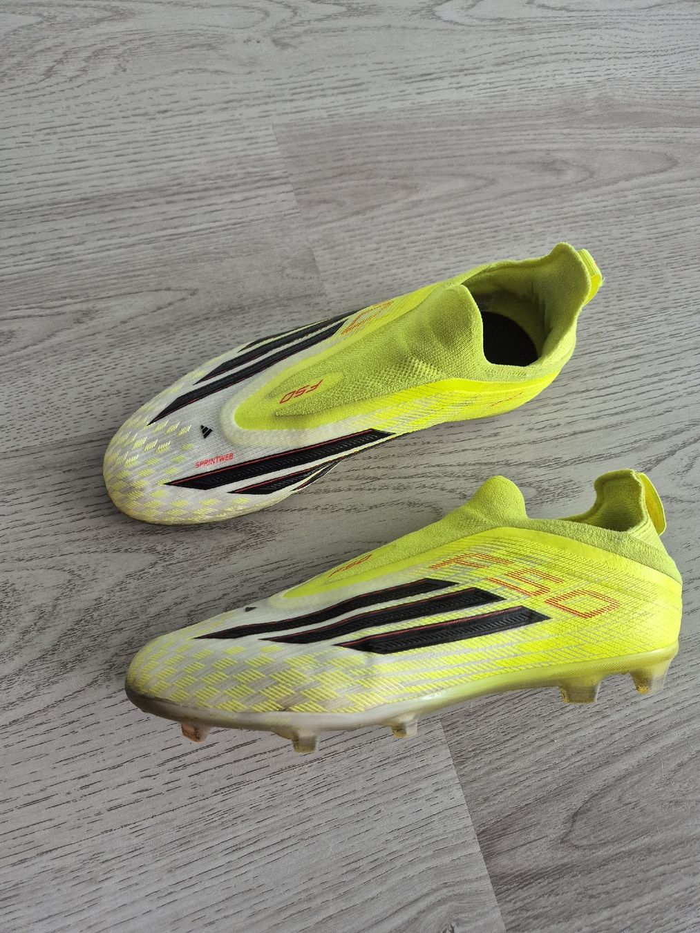 Adidas Schuhe für Jungen: Fussball Schuhe gr. 38 2/3 – Neu (gemäss Beschreibung) aus Glattbrugg von miminko 1