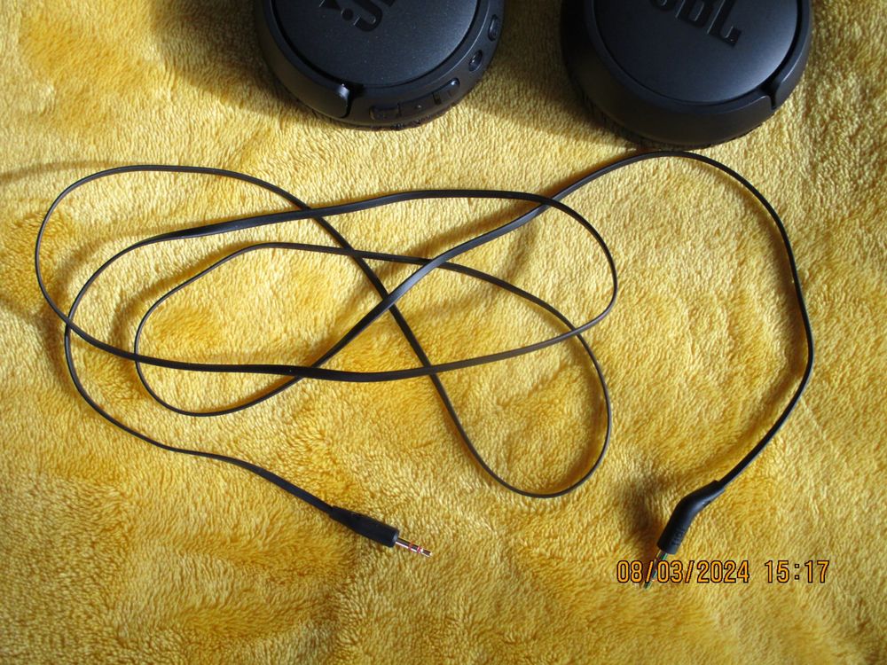 JBL Kopfhörer: JBL Tune 660NC – Neu (gemäss Beschreibung) aus Safenwil von universum78 1