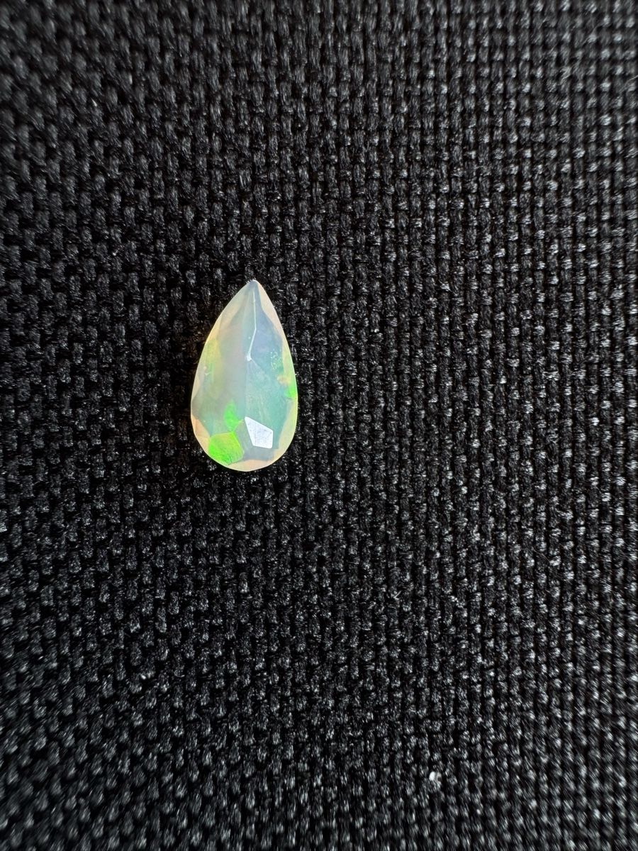 Edelsteine: Äthiopischer Opal 0.7ct – Neu und originalverpackt aus Wängi von Horus90 3