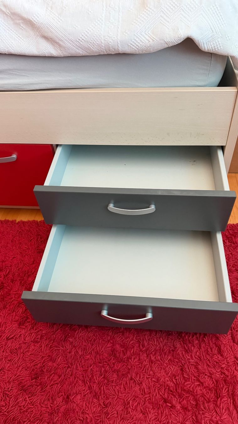 Pfister Betten: Jugendbett 90x200m – Gebraucht aus Bülach von lar.rech 2