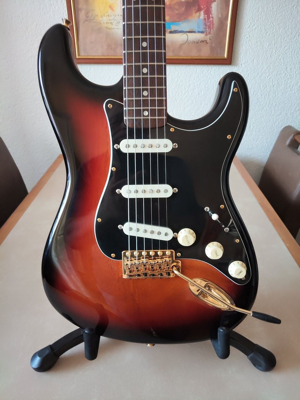 Squier Strumenti musicali: Squier Stratocaster SRV – Nuovo (secondo la descrizione) da Brügg BE venduto da Rajka5 1