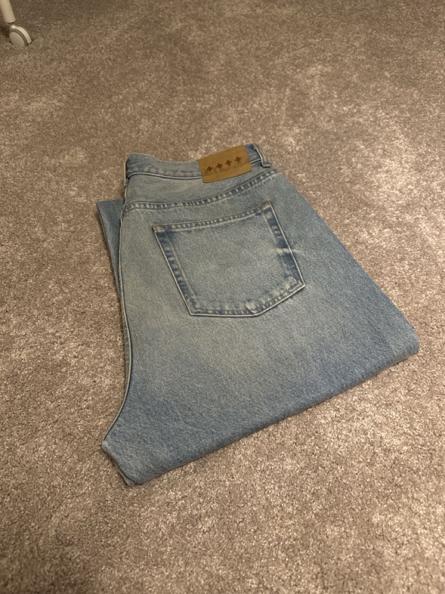 Jeans: Bare Knuckles Serge Loose Bootcut Jeans - Dusk Indigo – Nuovo (secondo la descrizione) da Wängi venduto da fashj4n