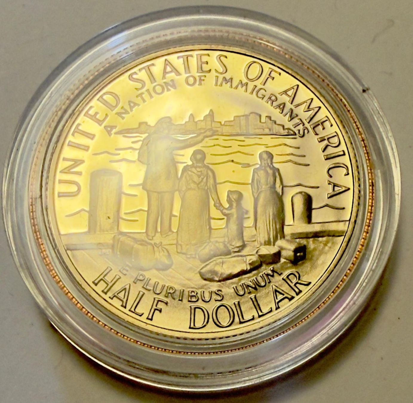 Tutti le monete: USA 1/2 Dollar 1986 Proof – Nuovo e nell'imballaggio originale da Zürich venduto da Tasmiyah