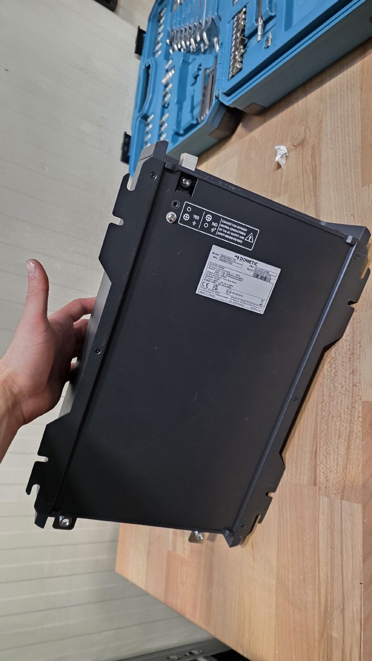 Inverter: Dometic DPSI iTS Weckselrichter 1800 Watt – Nuovo (secondo la descrizione) da Laax GR venduto da chr_6q5z 4