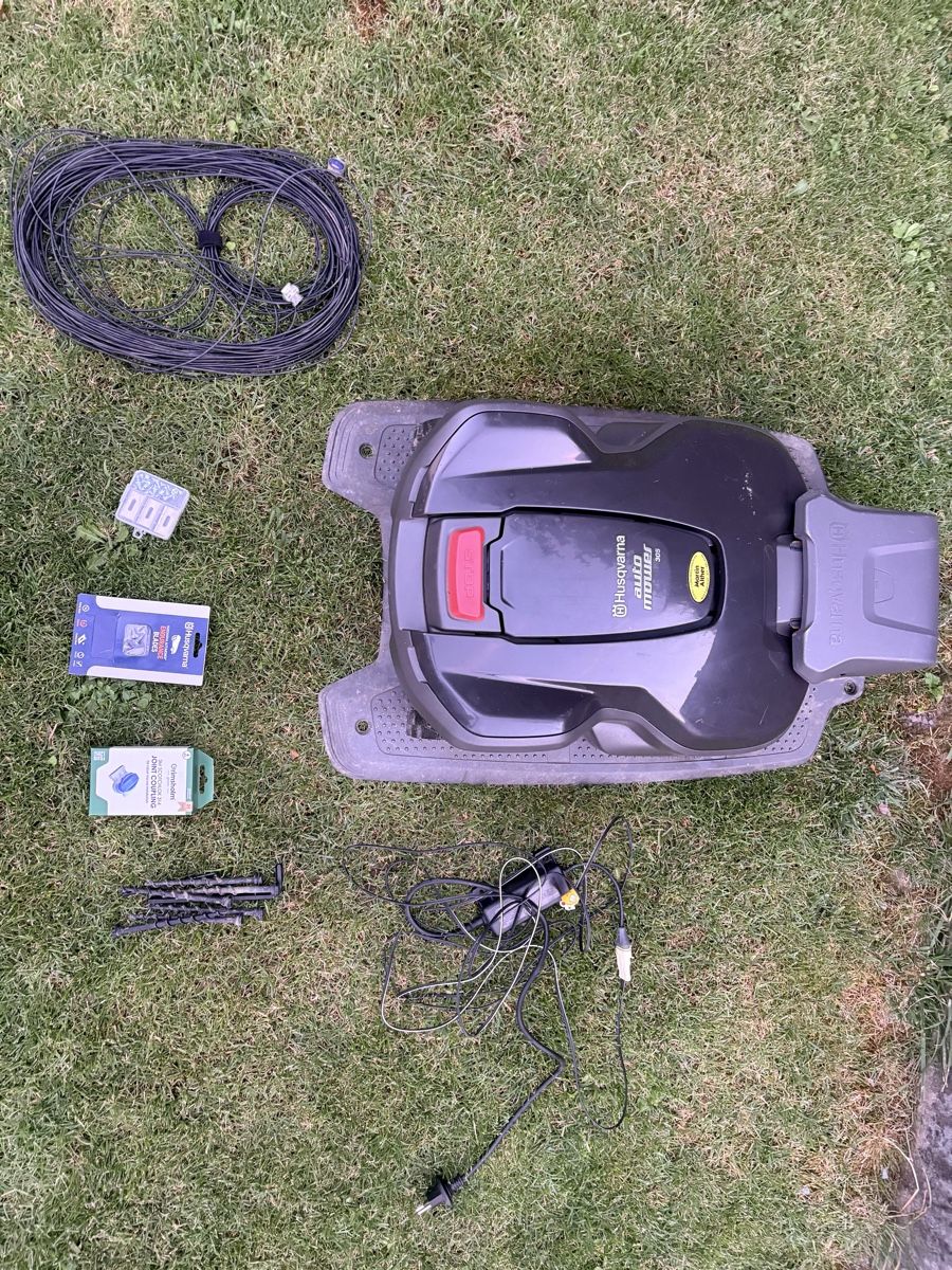 Husqvarna Tagliaerba: Husqvarna Automower 305, Rasenroboter – Usato da Jona venduto da DemianR 6