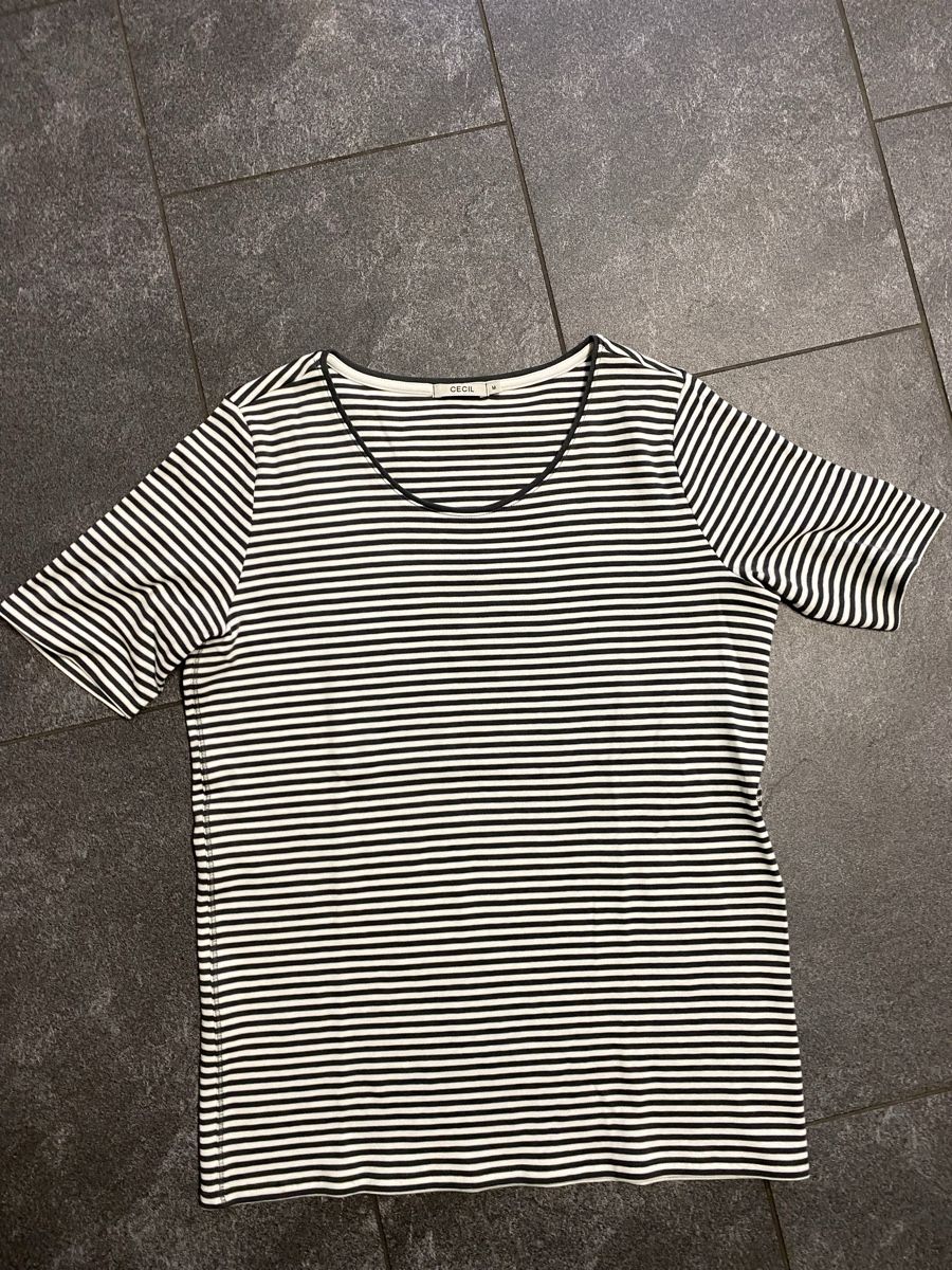 Cecil T-shirt: T-Shirt Cecil Gr.M weiss/grau gestreift – Usato da Baar venduto da kamasija