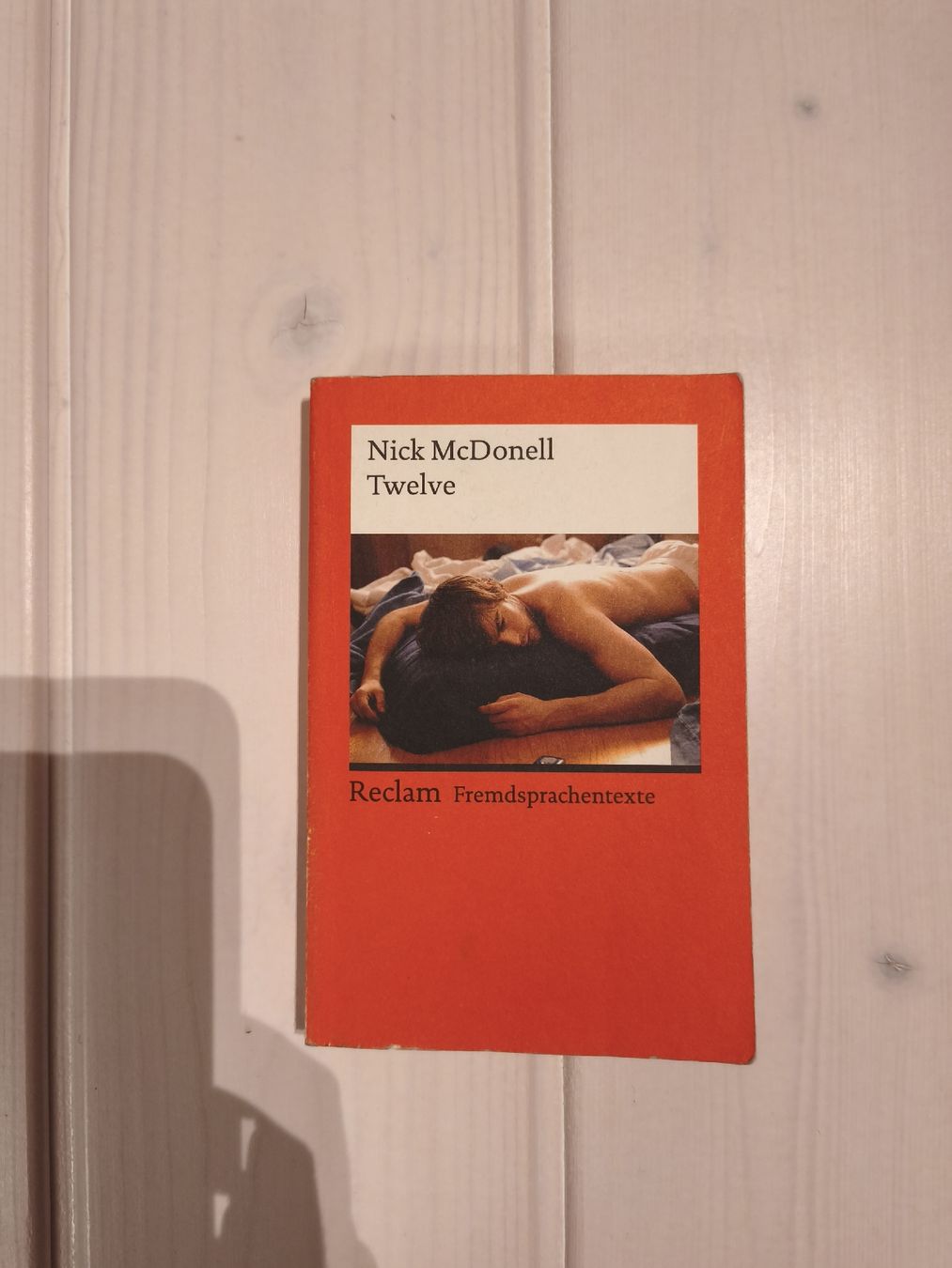 Libri: Nick McDonnell - Twelve - Reclam – Nuovo (secondo la descrizione) da Obfelden venduto da sel_7s58