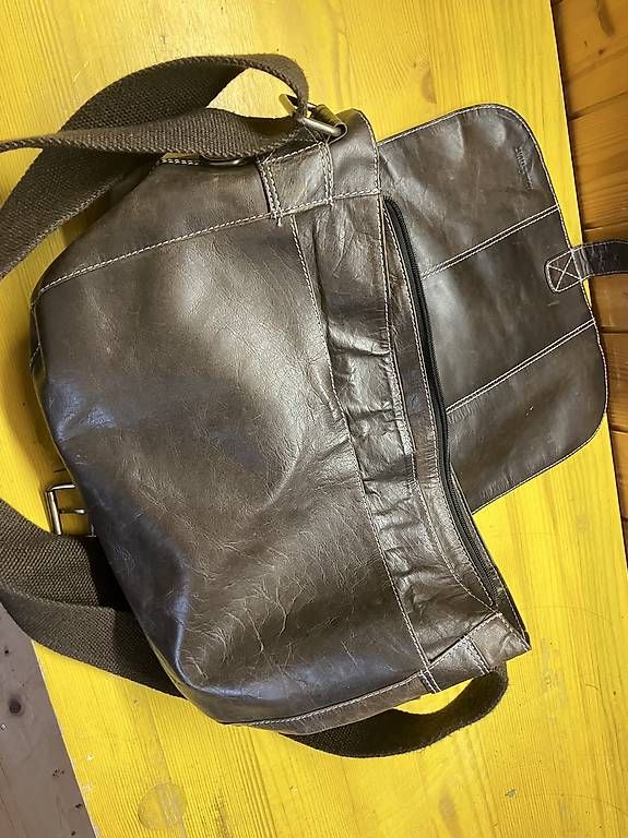 Borse: Ledertasche – Usato da Thierachern venduto da Toysoldier 1