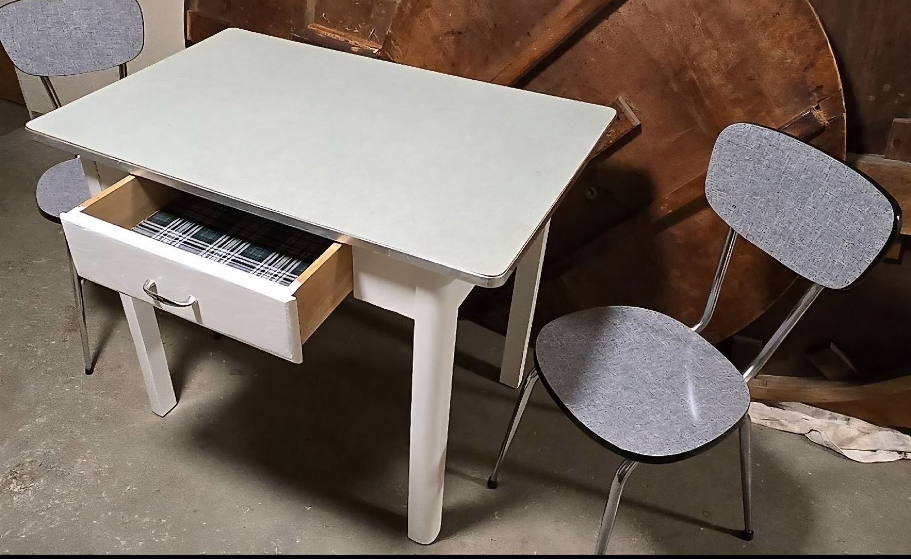 Tische: vintage Küchentisch – Gebraucht aus Zürich von Reni8048 1