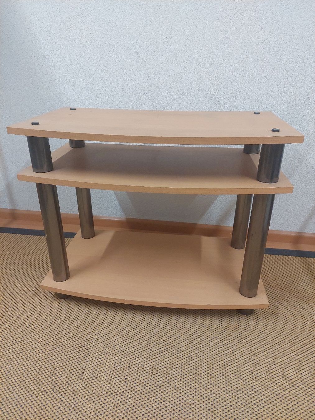 Mobili TV: Fernsehmöbel Buche – Usato da Therwil venduto da Chrigi065