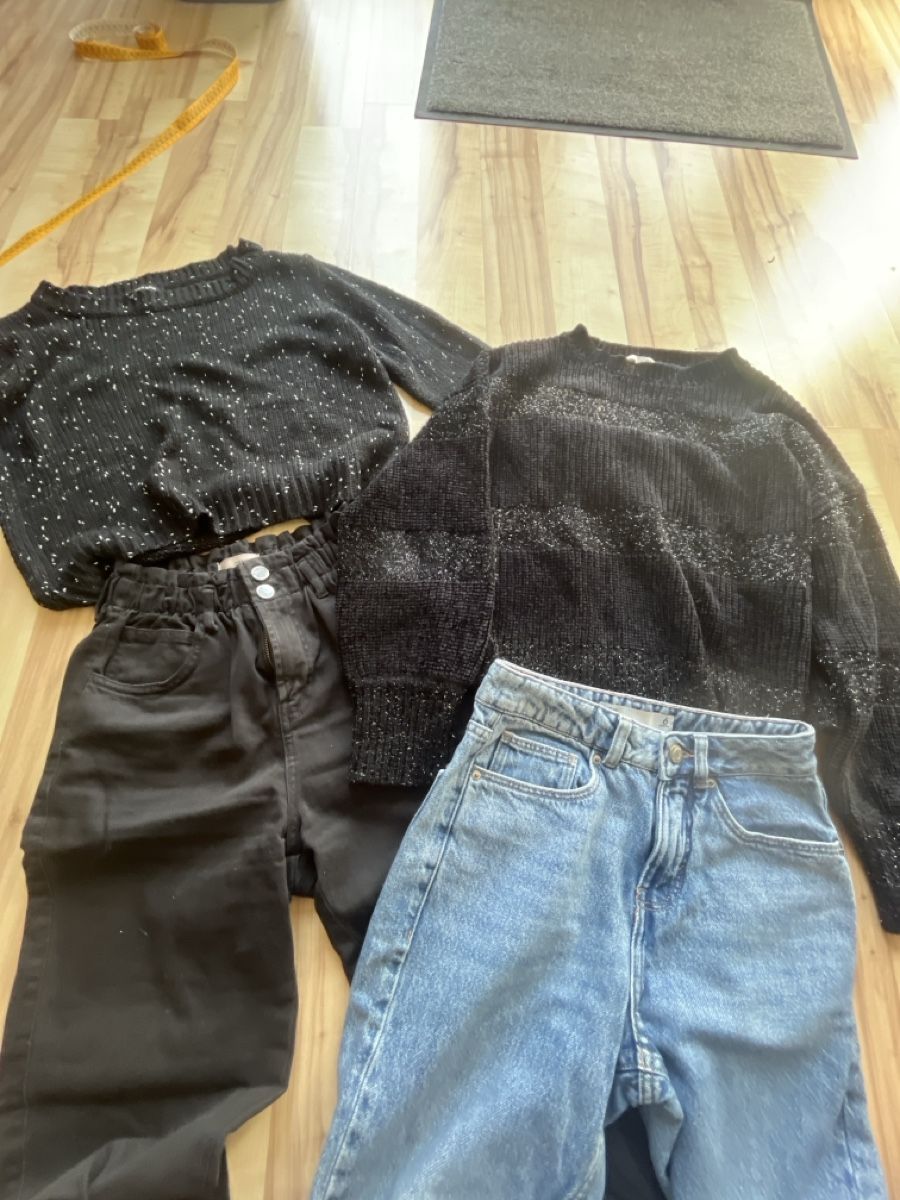 Lotti di vestiti: Kleider paket – Usato da Davesco-Soragno venduto da Marti3011